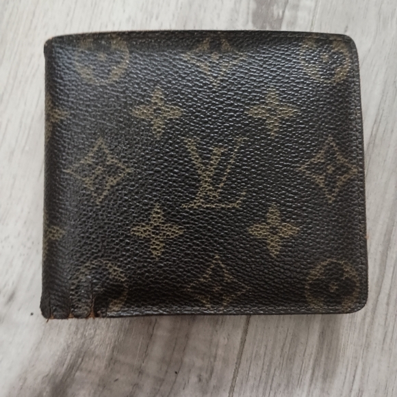 Louis Vuitton Monogram Bifold Wallet Men’s Authentic - Picture 1 of 11